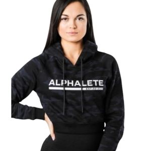 Alphalete Logo Camo Crop Hoodie